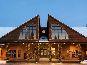 Grouse Mountain Lodge