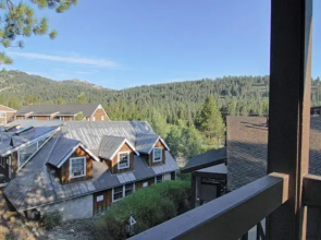 Squaw Tavern Inn by Tahoe Vacation Rentals