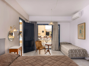 Nami Hotel & Suites