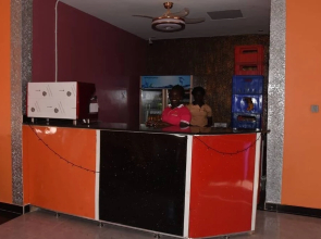 Zegans Hotel Lira