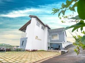 Le Collines Resort