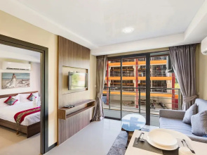 One bedroom Condo in Naiharn P209