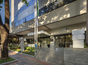 Radisson Blu Belo Horizonte, Savassi