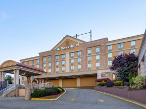 Days Hotel by Wyndham North Bergen NYC Area