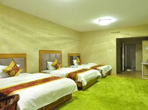 ZhongSheng Hotel (Kunming Dianchi Aegean Shopping Park)