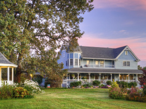 Blue Mountain Mist Country Inn & Spa