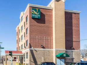 Quality Inn Floral Park