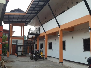 Chonlada Place