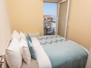 Amazing Apartment in Podstrana With 2 Bedrooms and Wifi