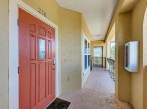 Bradenton Beach Club Bliss w/ Hot Tub & Private Beach Access by Amibr