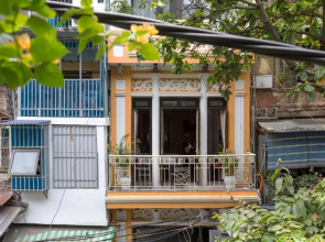 Centraltique Downtown - Bespoke Colonial House Near Hoan Kiem Lake