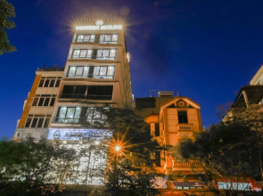 Western Skyline Hotel