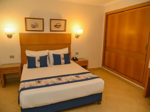 Eagles Downtown Zahabia & Beach Resort