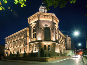 Avesa Luxury Apartments by Wawel Castle