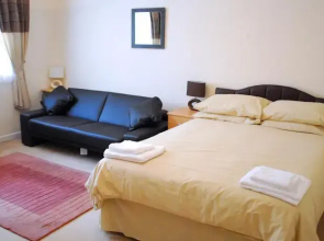 26 New Esplanade Court