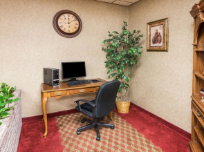 Super 8 Henrietta/Rochester Area