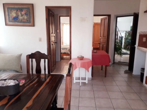 Casa Ana Ruth Hotel y Suites