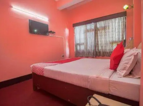 Monarch Hotel By OYO Rooms