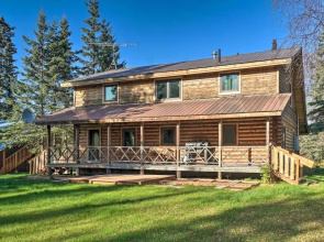 Cabin on Kenai Peninsula: Family & Group Friendly!