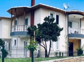 Sadik Villa (Sea View 4 Bedrooms and 4 Bathrooms)