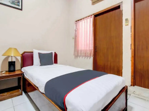 OYO 95023 Hotel Alamanda Garut