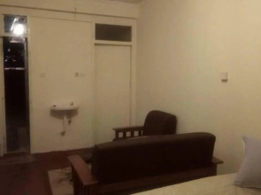 Quiet Comfortable Studio with amazing Garden.