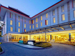 HARRIS Hotel & Conventions Denpasar Bali