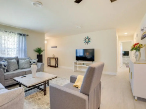 Centrally Located Home in Rotonda West w/ Patio