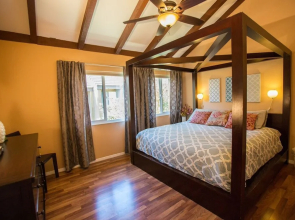 Bedknobs and Broomsticks - 3 Br Condo
