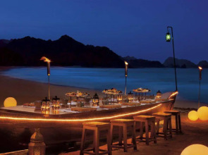 Al Bustan Palace, a Ritz-Carlton Hotel