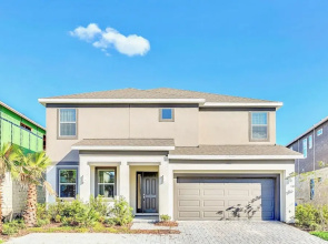 8BR Resort Home With Pool Hot tub and Games Room