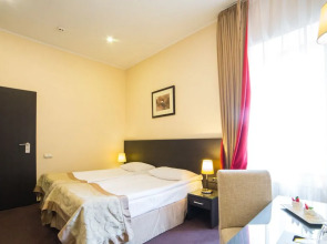 Optima Дворжец Львов