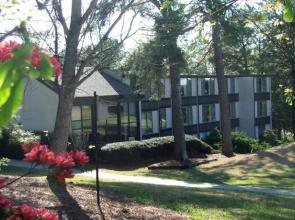 The Guest House At Houndslake