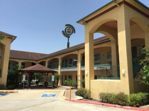 Texas Inn and Suites RGV