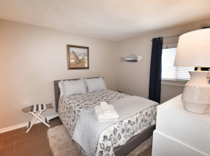 0704 Waters Edge Resort 1 Bedroom Condo by RedAwning