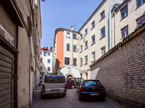 Modern & Spacious 80m2 Apartment in Riga Old Town