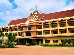 Angkor Hotel
