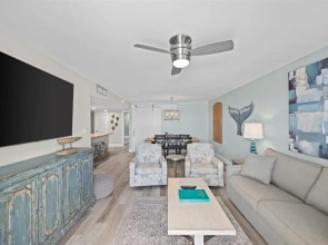 Holiday Surf And Racquet Club 608 2 Bedroom Condo by Redawning