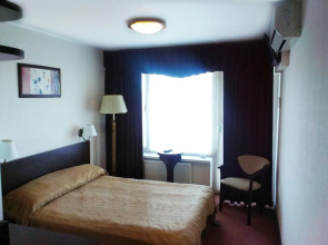 Гостиница Мирный курорт