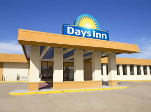Days Inn by Wyndham Henryetta