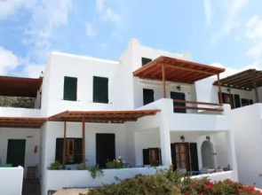 Manos Studios