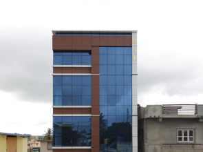 Guru Comforts By OYO Rooms