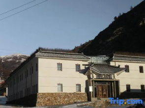 Tingshan Hostel