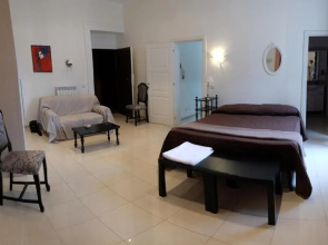 Flora Rooms