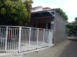 Omahkost Putih Medina 37