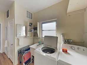 New Listing! Tropical Getaway - 5 Minutes To Beach 2 Bedroom Home