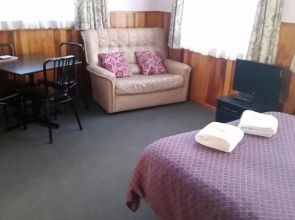 Waiteti Trout Stream Holiday Park