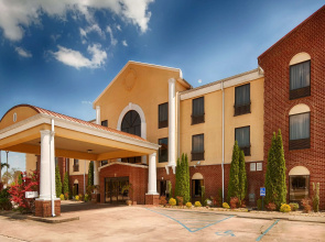 Best Western Plus Bass Hotel & Suites