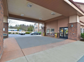Best Western Plus Park Place Inn & Suites