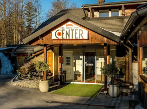 Hotel Center